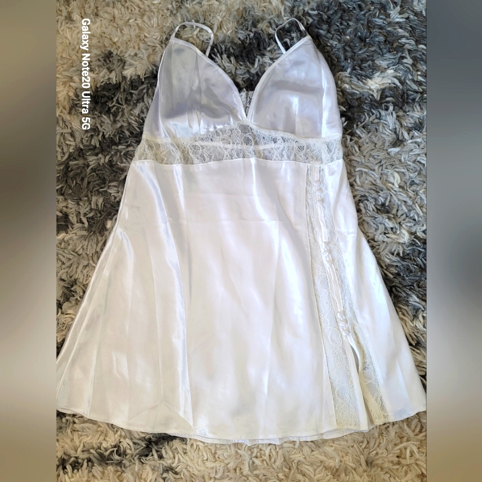Brand New Fredericks Of Hollywood